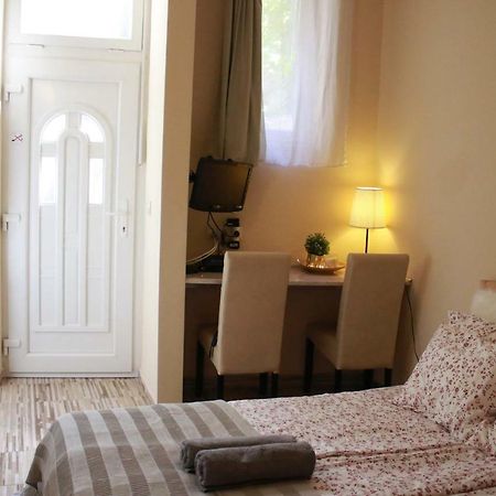 Budget Apartment Budapeste Exterior foto